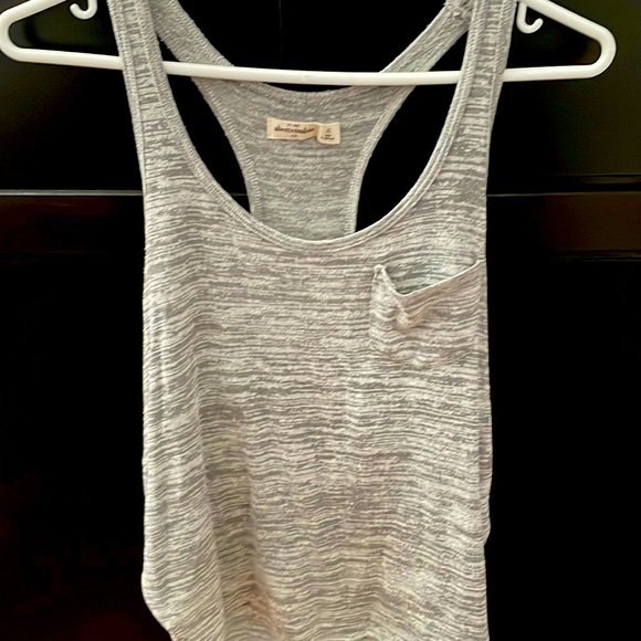 Abercrombie girls tank size xl. Very good used condition.Greyish/white pattern. - Picture 1 of 7